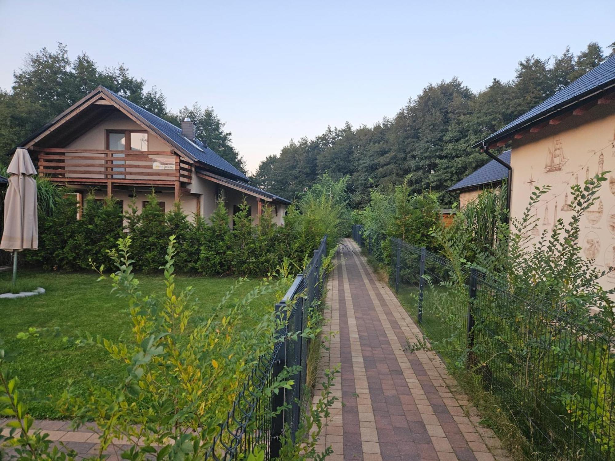 Osada Cztery Pory Roku - Dom Jesien Kopalino Exterior foto